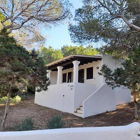 Apartamentos Noray Es Caló de Sant Agustí Esterno foto