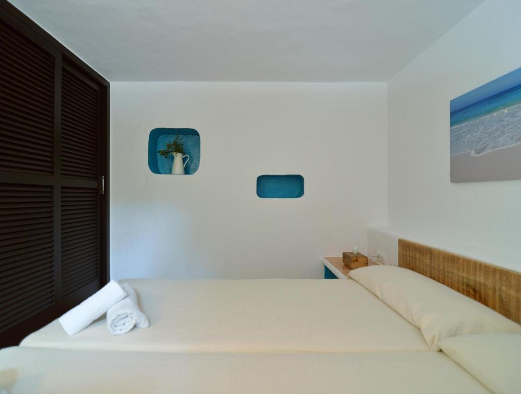 Apartamentos Noray Es Caló de Sant Agustí Camera foto