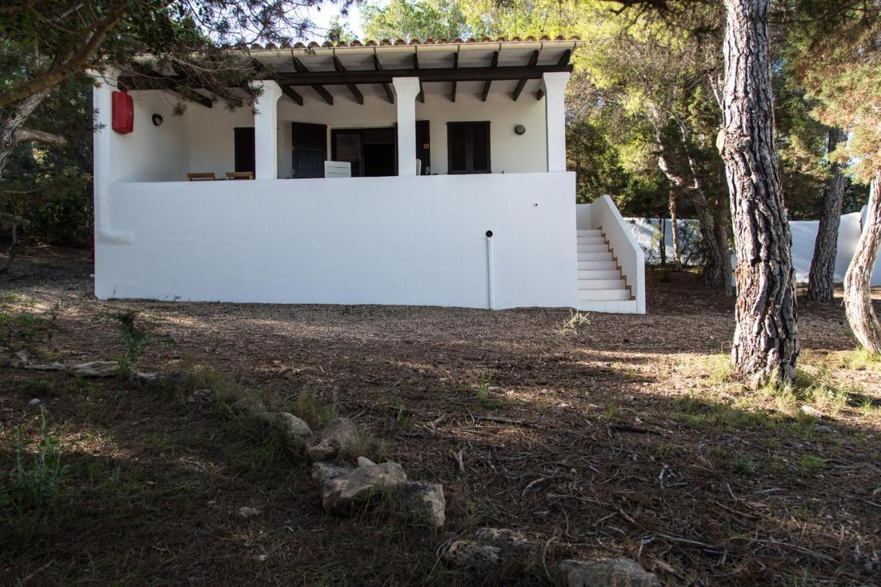 Apartamentos Noray Es Caló de Sant Agustí Esterno foto
